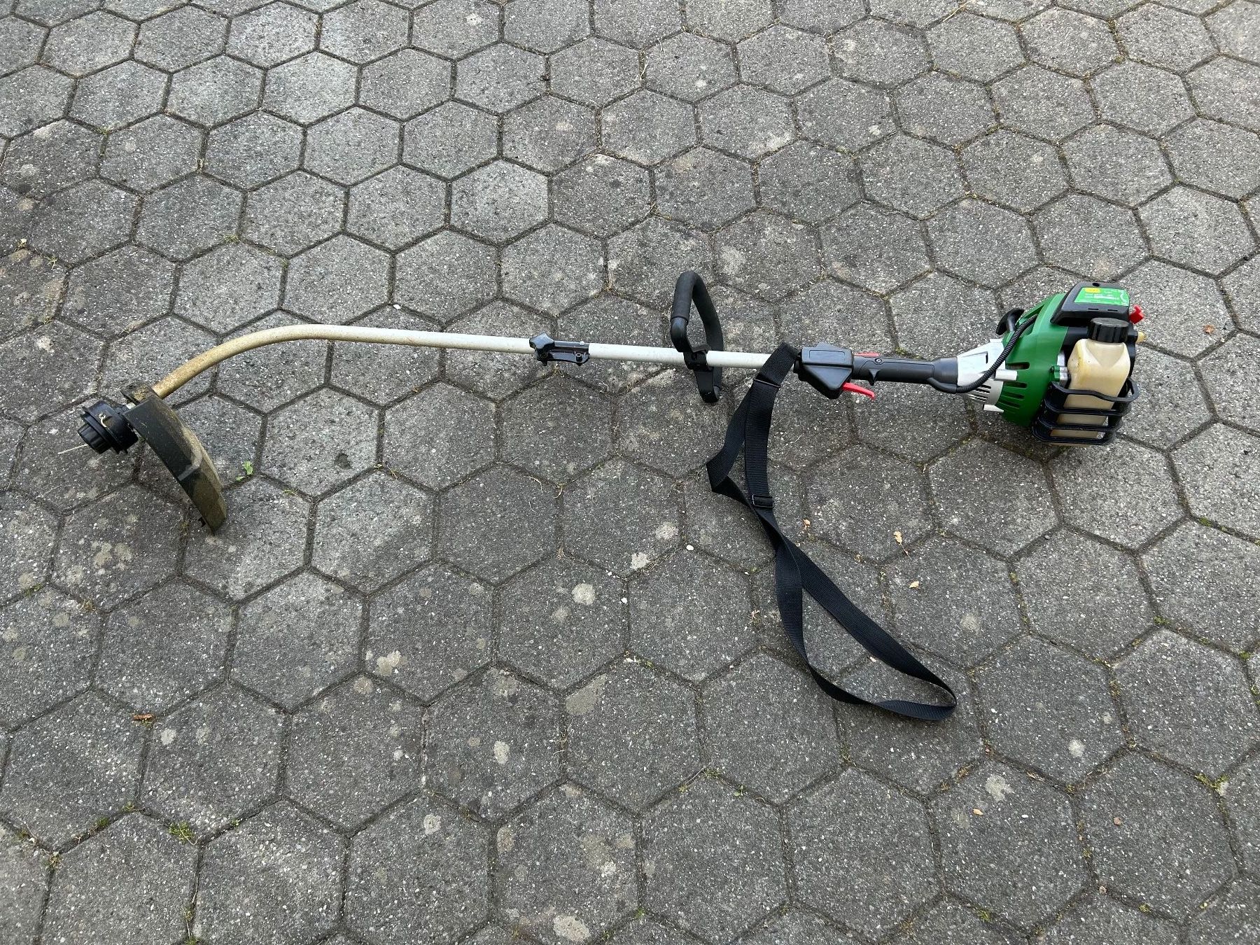 Tagliaerba: Fadentrimmer 2-Takt Benzinmotor – Usato da Aarau venduto da Tanichtis01