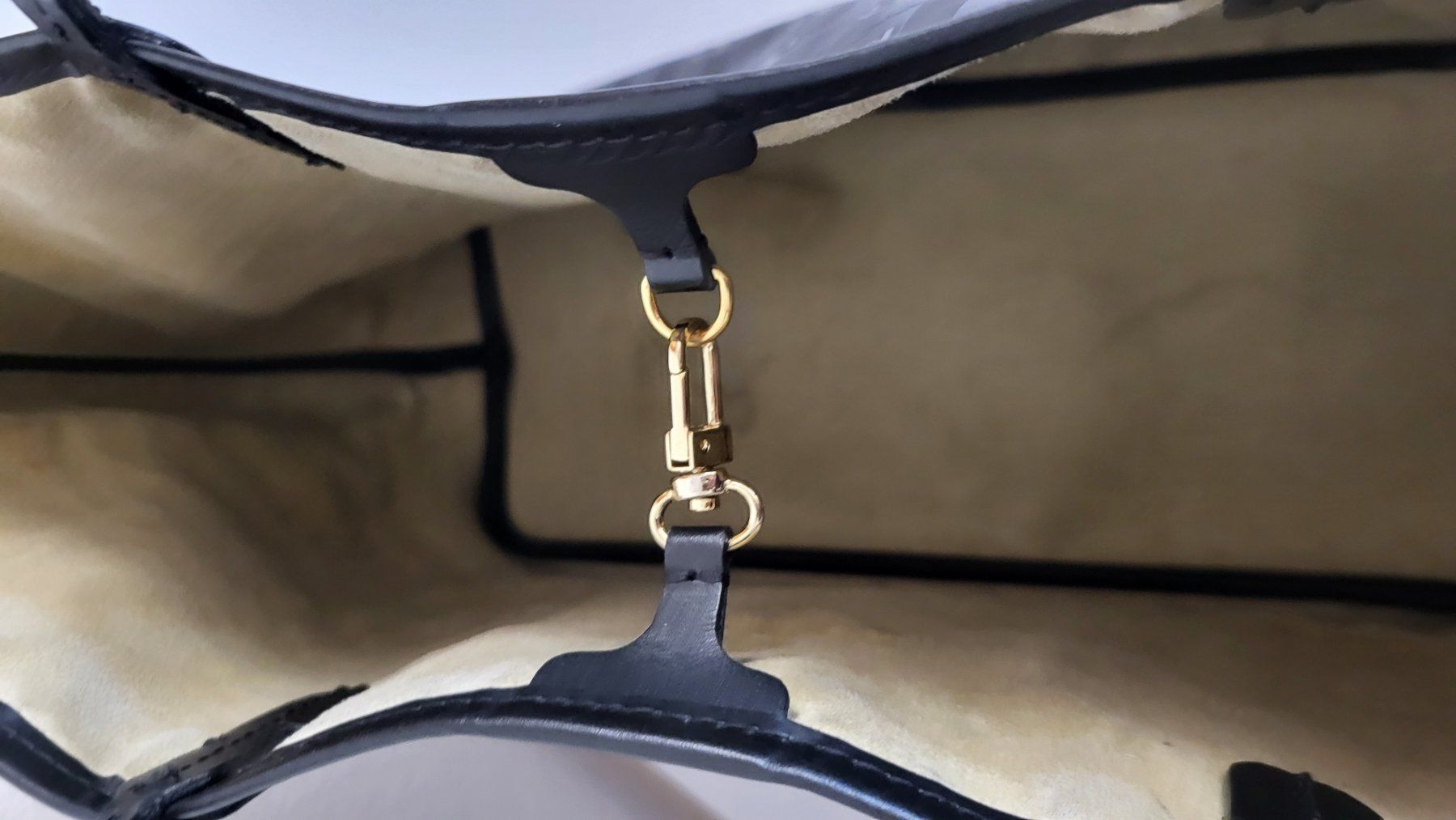 Maison Mollerus Taschen für Damen: Maison Mollerus Tasche Bern / gold – Gebraucht aus Wollerau von jes_lp7w 7