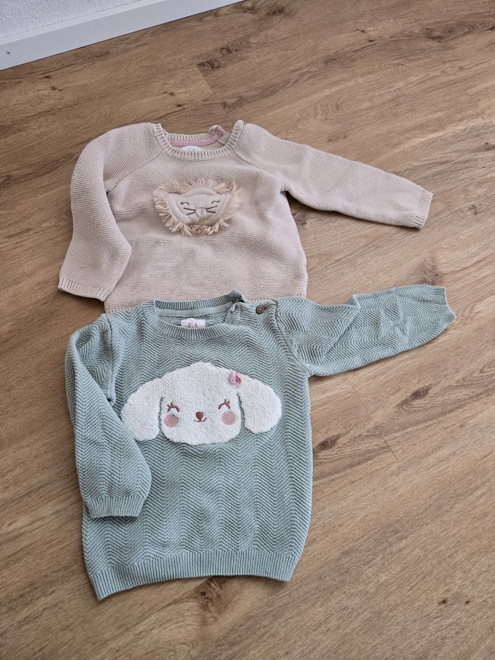 C&A Pulls & Sweat-shirts: 2 Pullis C&A – D'occasion à Algetshausen par Martina89