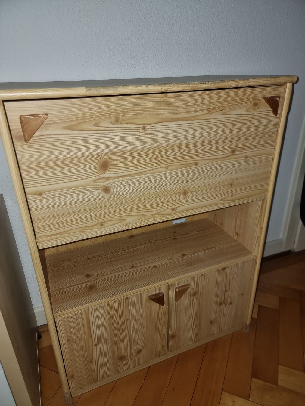 Commodes: Holzkommode – D'occasion à Zürich par dav_yd5m