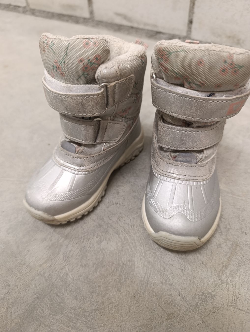 Lupilu Scarpe per ragazze: Winterstiefel Mädchen  – Usato da Ittigen venduto da mih_vj86 1