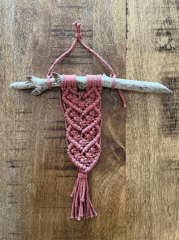 Alle Dekorationen: Petite tapisserie murale en macramé – Neu (gemäss Beschreibung) aus Renens VD von ele_dkq8