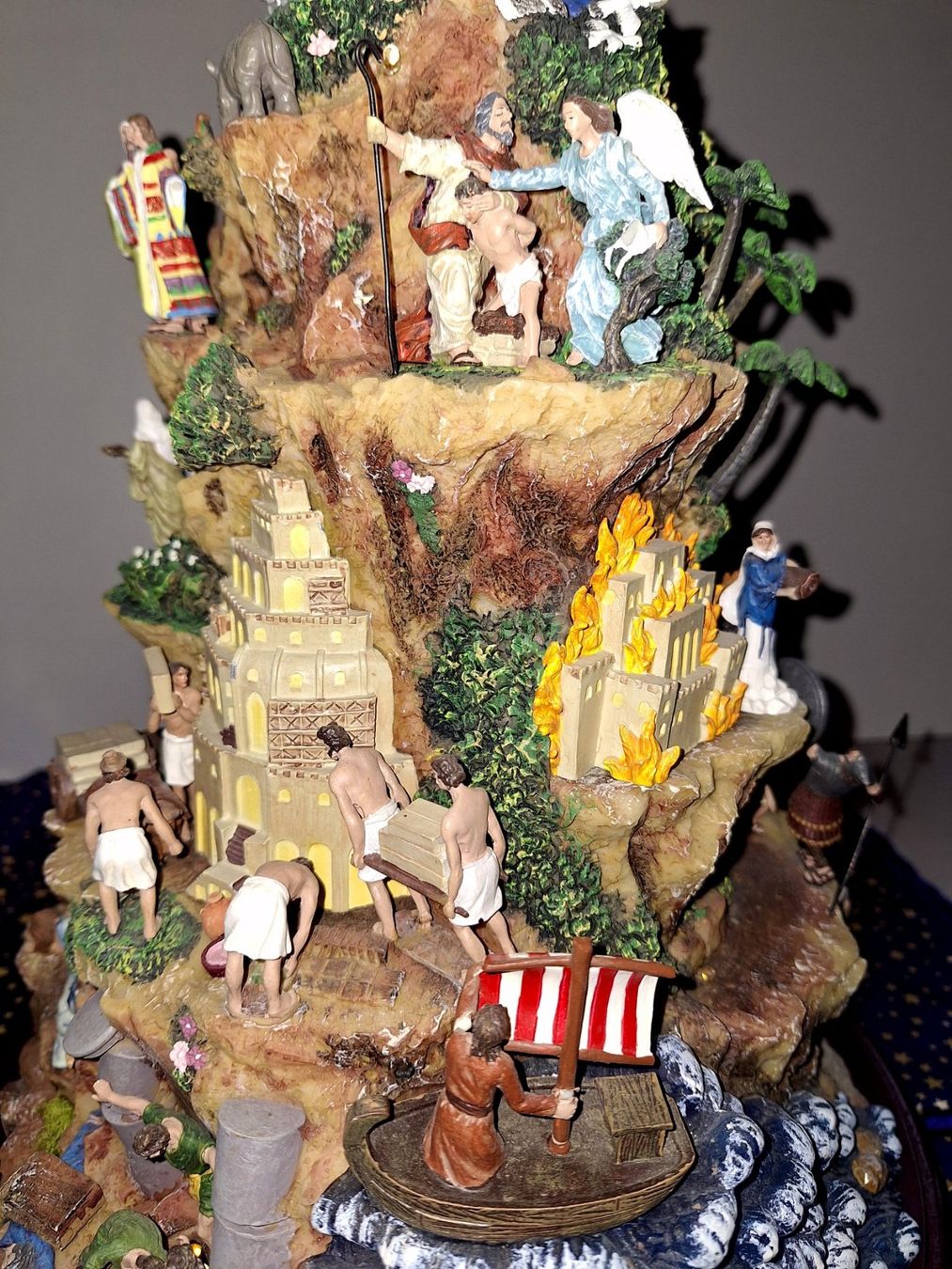 Tutte le decorazioni: Breadford_Themenberg_altes Testament_Beleuchtet – Usato da Linden venduto da Mb2bb 5
