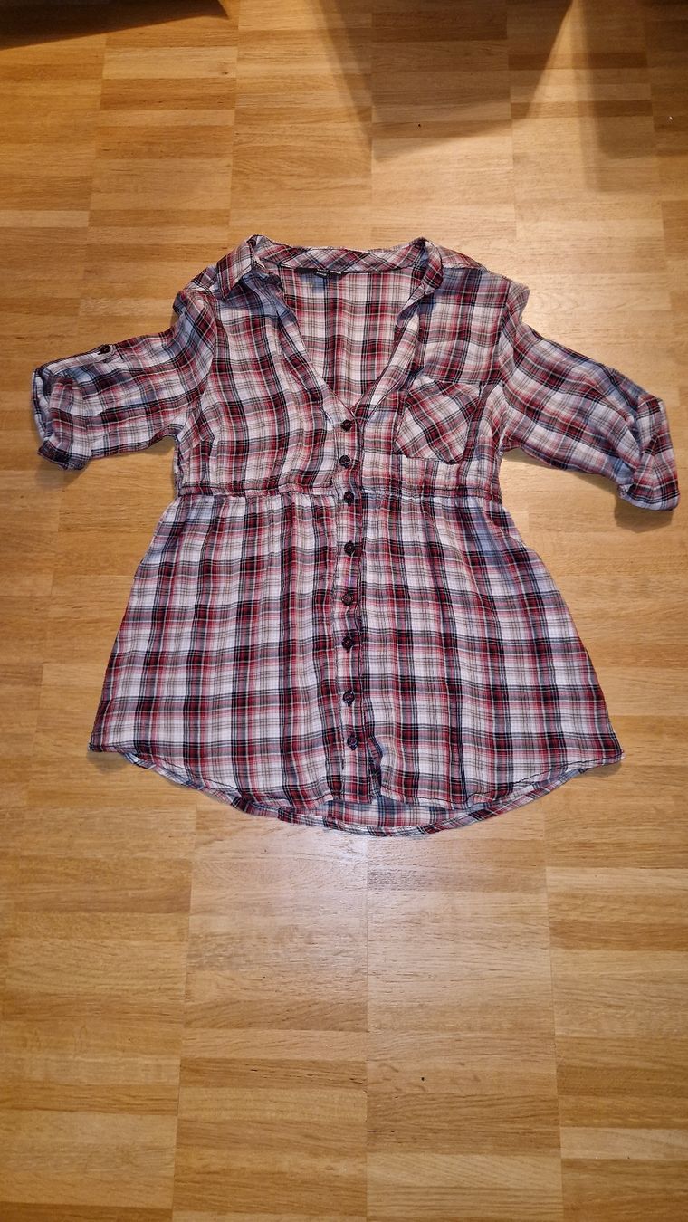 Tally Weijl Blusen: Karrierte Bluse – Gebraucht aus Riehen von Aconitum