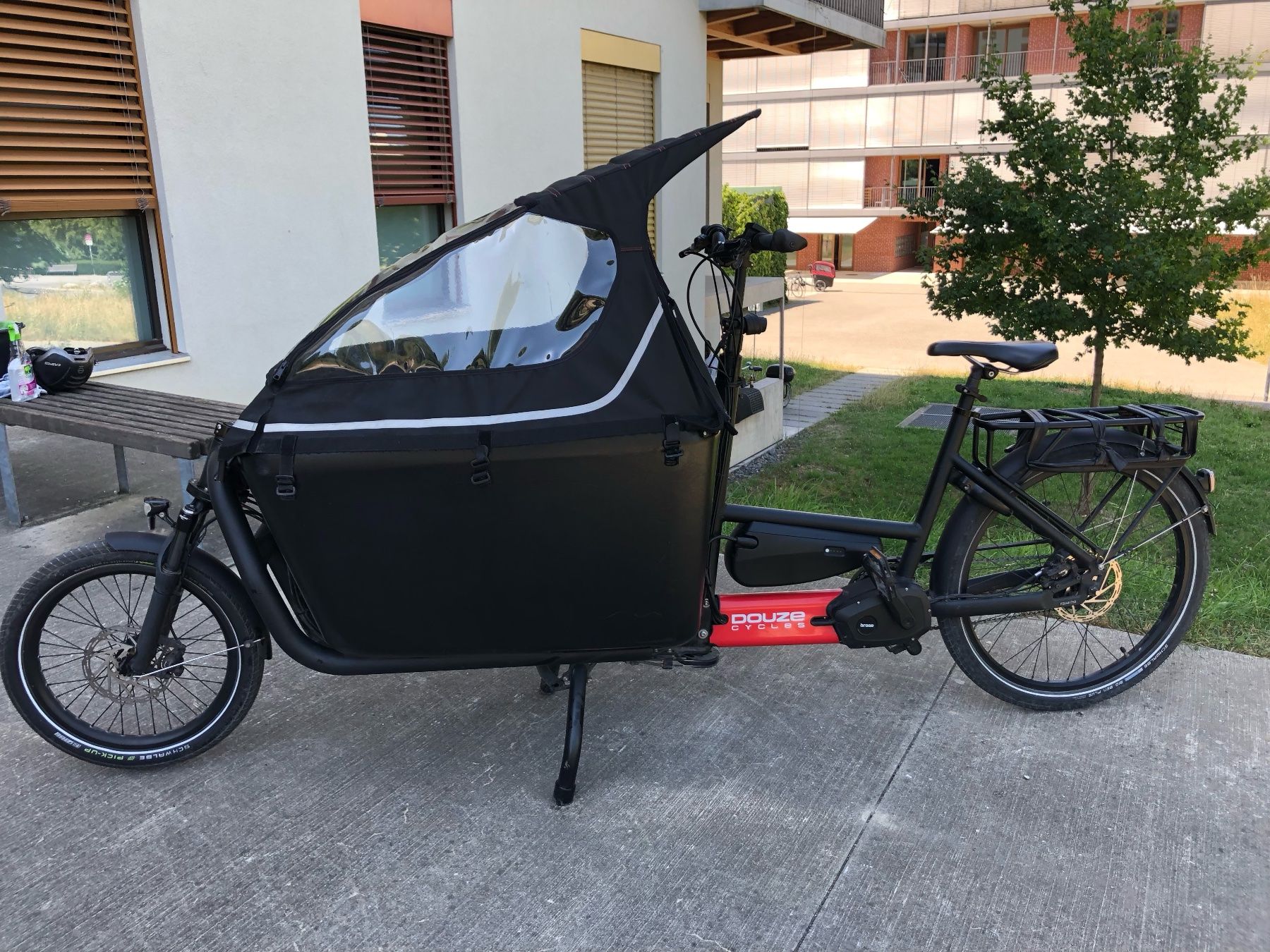 Velos: vélo Cargo électrique DOUZE – Gebraucht aus Meyrin von jul_h8zj