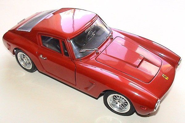 Une voiture, une miniature : La Ferrari 250 GT Berlinetta SWB – Filrouge automobile
