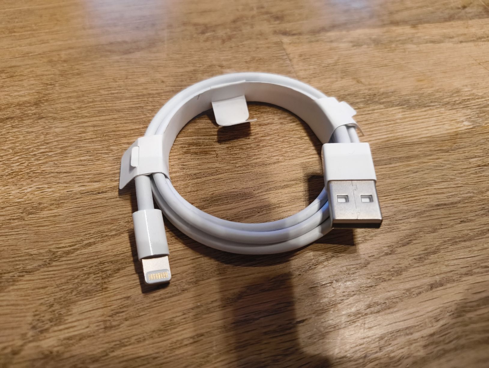 Apple Cavi: Original Apple Kabel USB -C auf Lightning – Nuovo (secondo la descrizione) da Kyburg venduto da mir_8b67