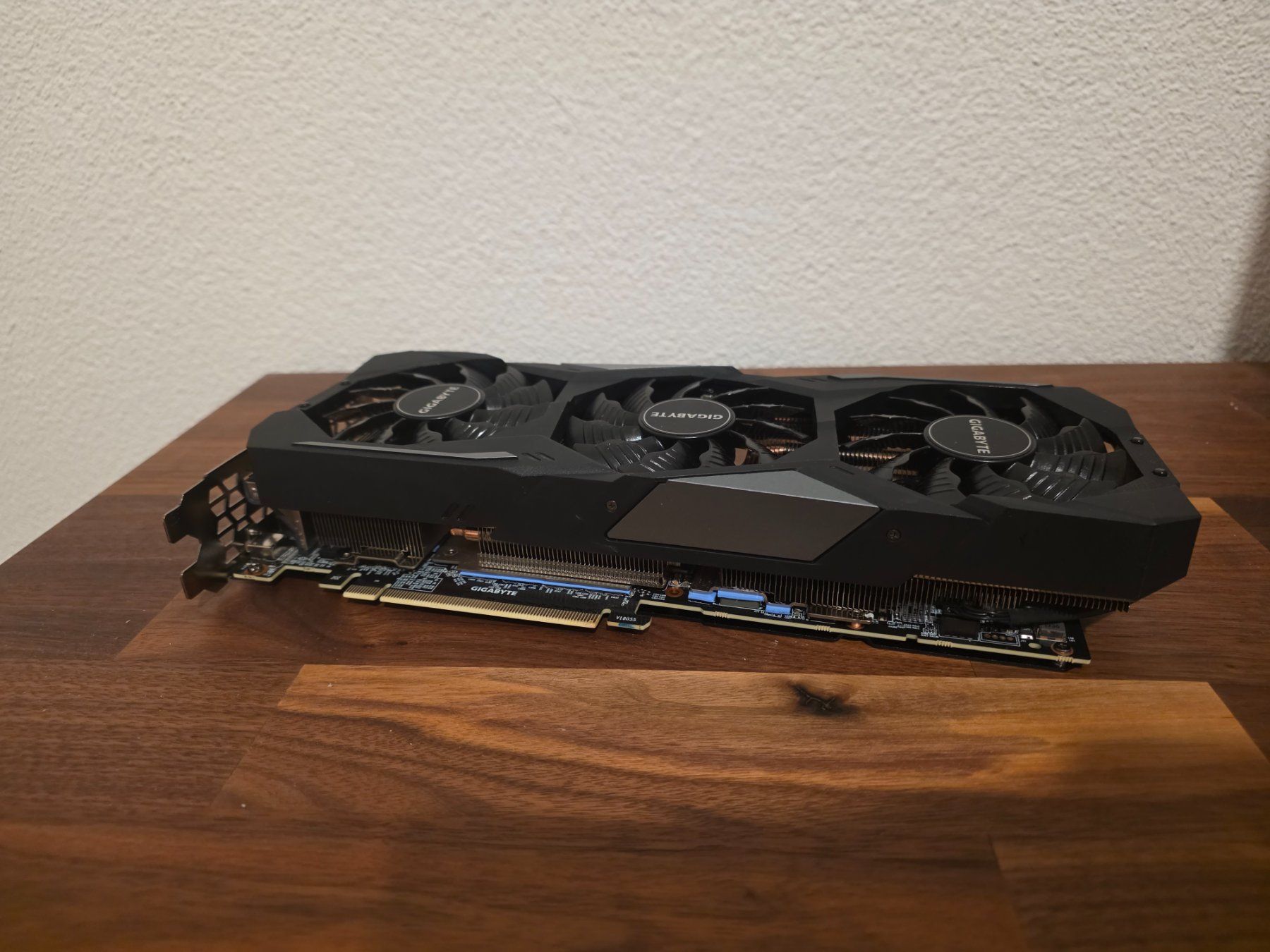 Gigabyte Schede grafiche: GIGABYTE RTX 2080 Ti GAMING OC 11G – Usato da Döttingen venduto da it_fan_95 1