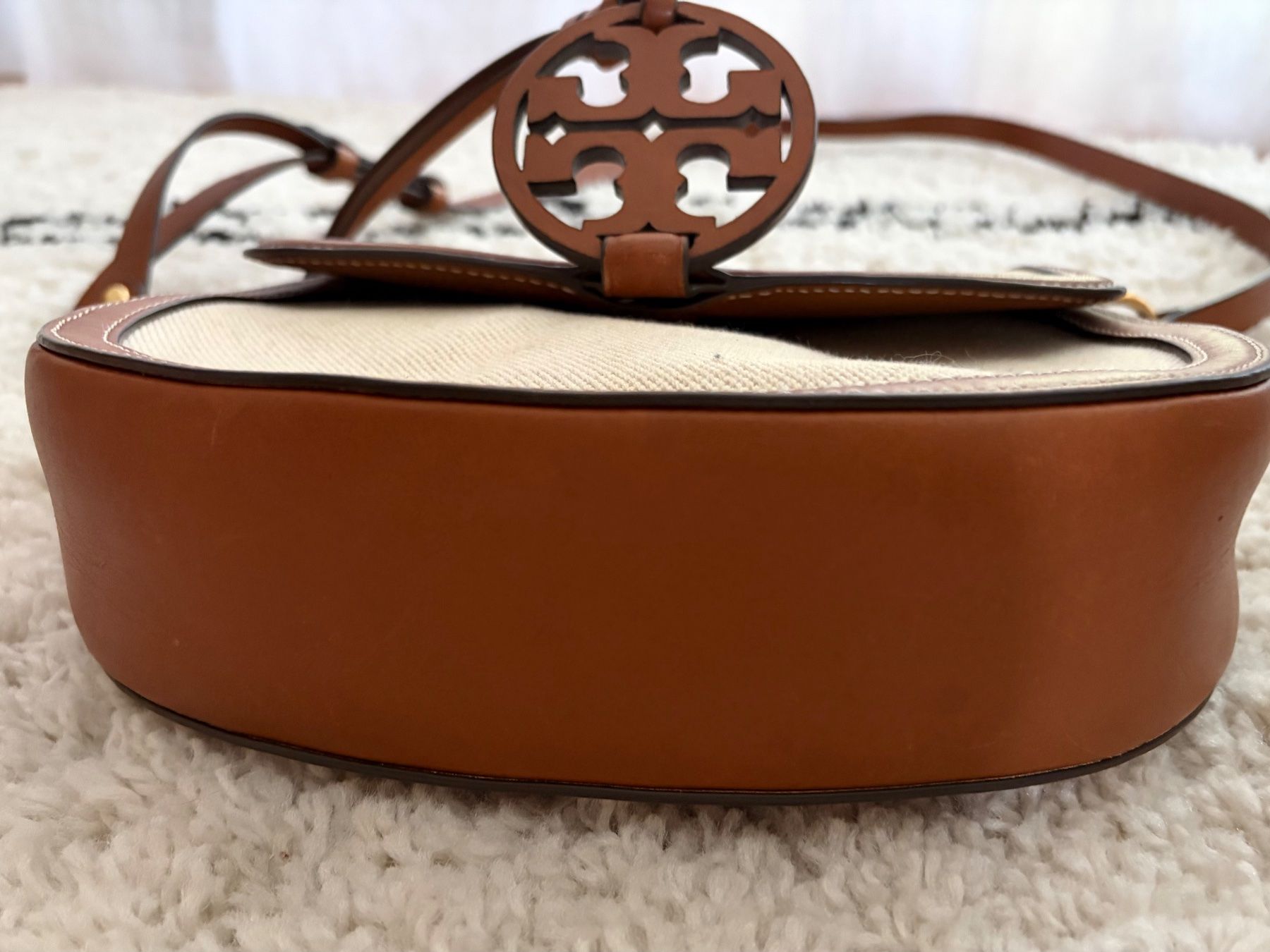 Tory Burch Sacs femmes: Tory Burch - Miller Canvas Saddle Bag – D'occasion à Wädenswil par quattromic 4
