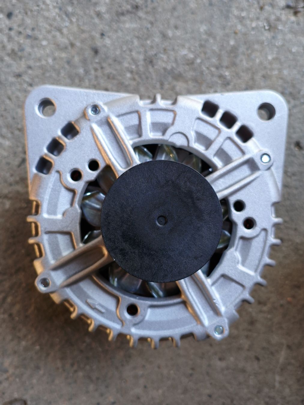 Motori: Lichtmaschine Alternator 180A VW, Škoda oder SEAT – Nuovo e nell'imballaggio originale da Boswil venduto da Ast3 2