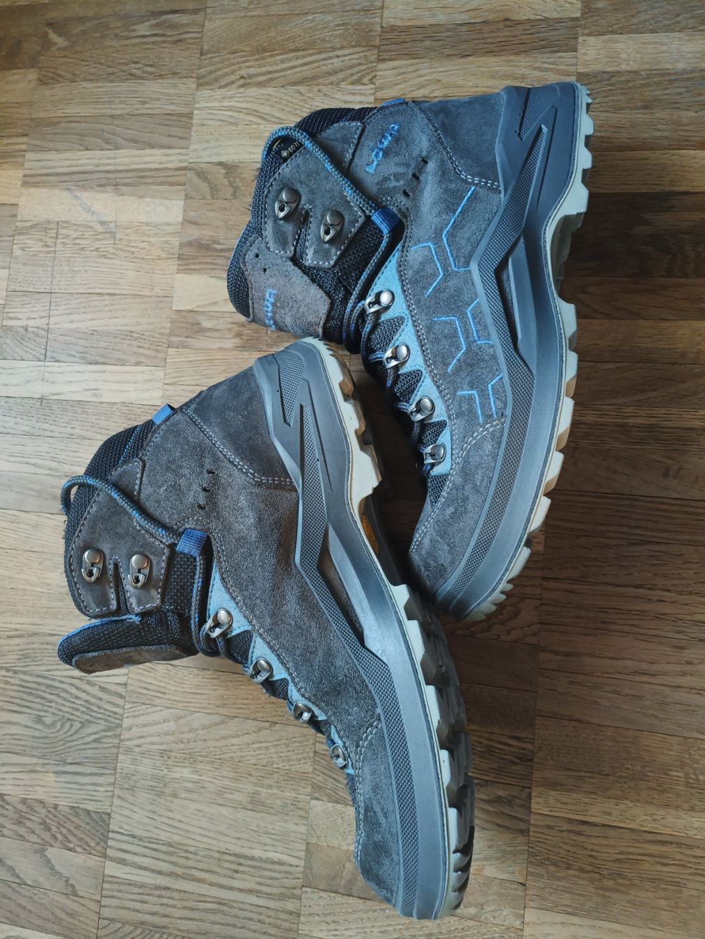 Lowa Scarpe per ragazzi: Lowa Wanderschuh Gr. 39 – Usato da Stein AR venduto da bigjohn82