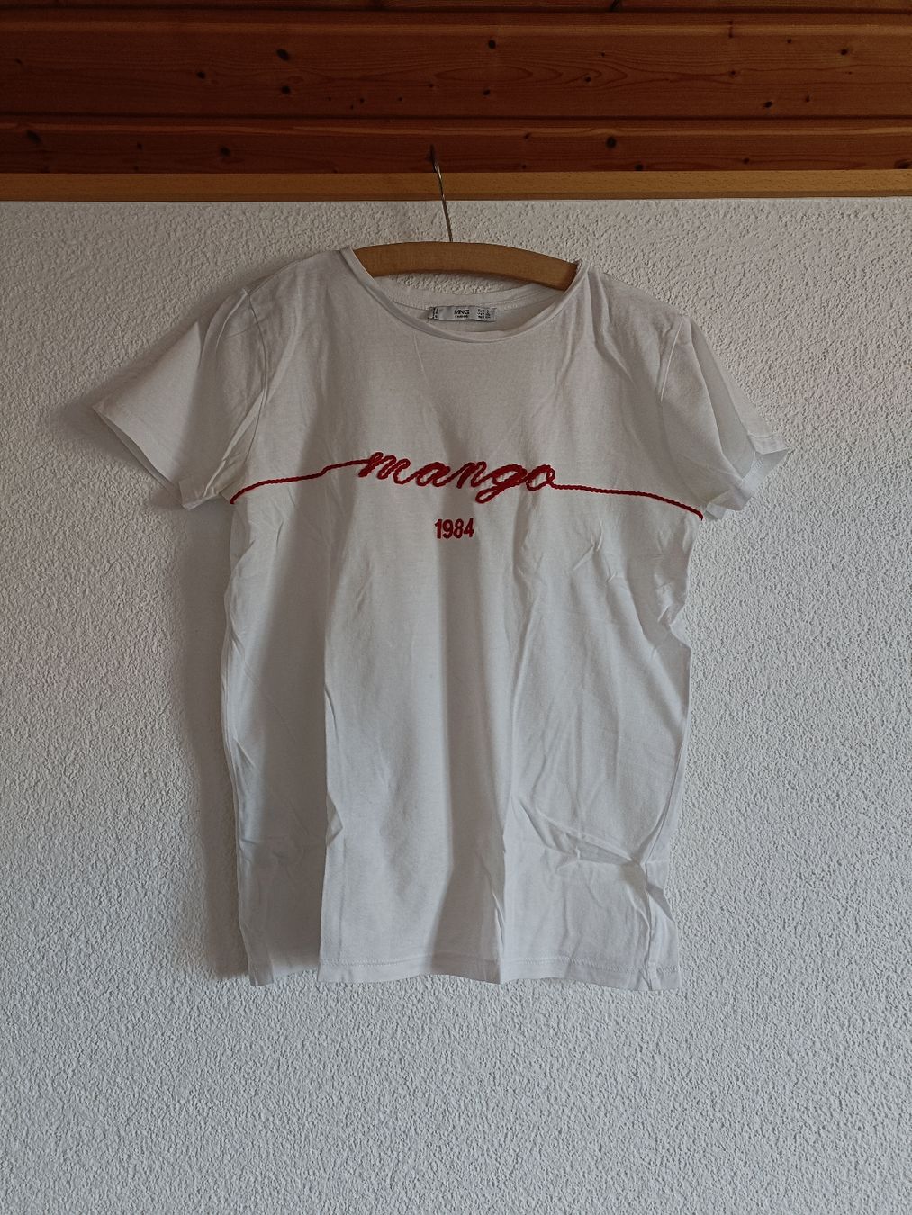 Mango T-shirt: T-shirt Mango blanc - Taille XS/34 – Usato da Vaulruz venduto da O_DDM
