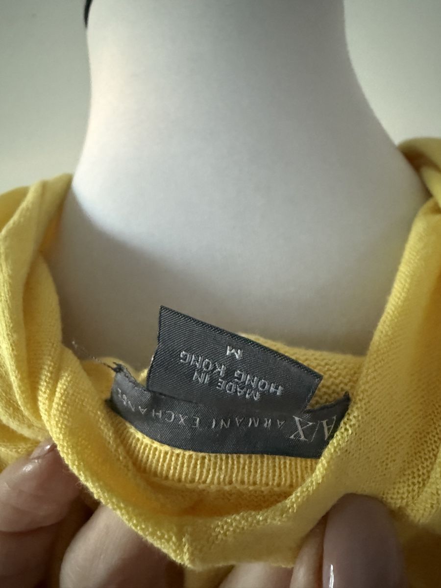 Armani T-shirt: AX Armani Exchange Gelber Kapuzenpulli Pullover Kurzarm Gr.  – Usato da Zürich venduto da JOD213 4