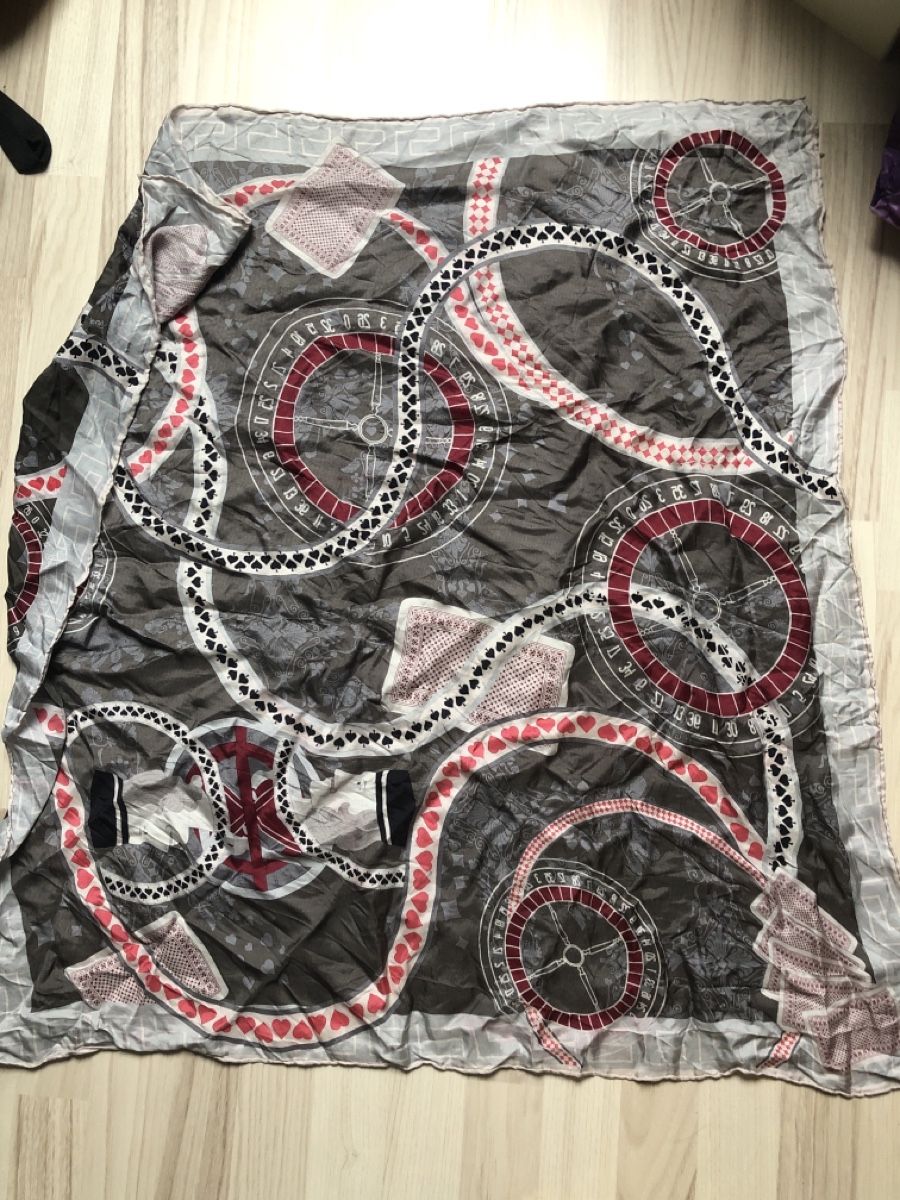 Foulard & Sciarpe: Foulard mit Pokerkarten – Usato da Ebikon venduto da Stoeckhe