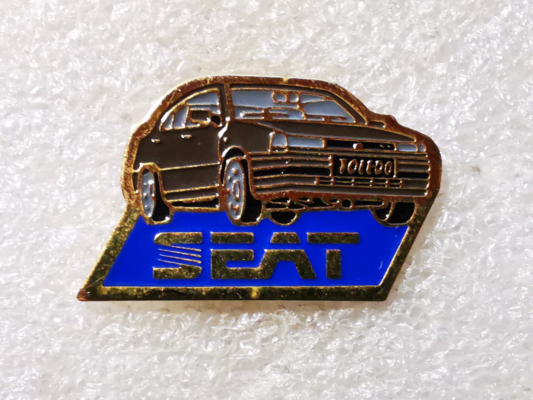 Placchette & Badge: Ansteckpin 52: Seat – Usato da Oppligen venduto da Pin-Fall-Shop