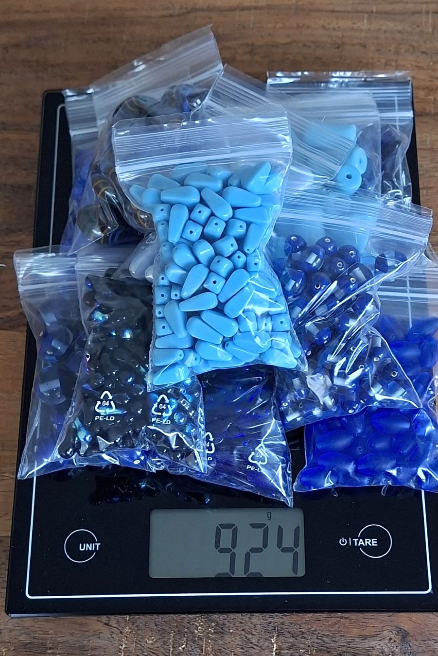 Perle (finte): Glas-Perlen-Set blau, neu, ca.900g – Nuovo e nell'imballaggio originale da Kriens venduto da Wolly85 2