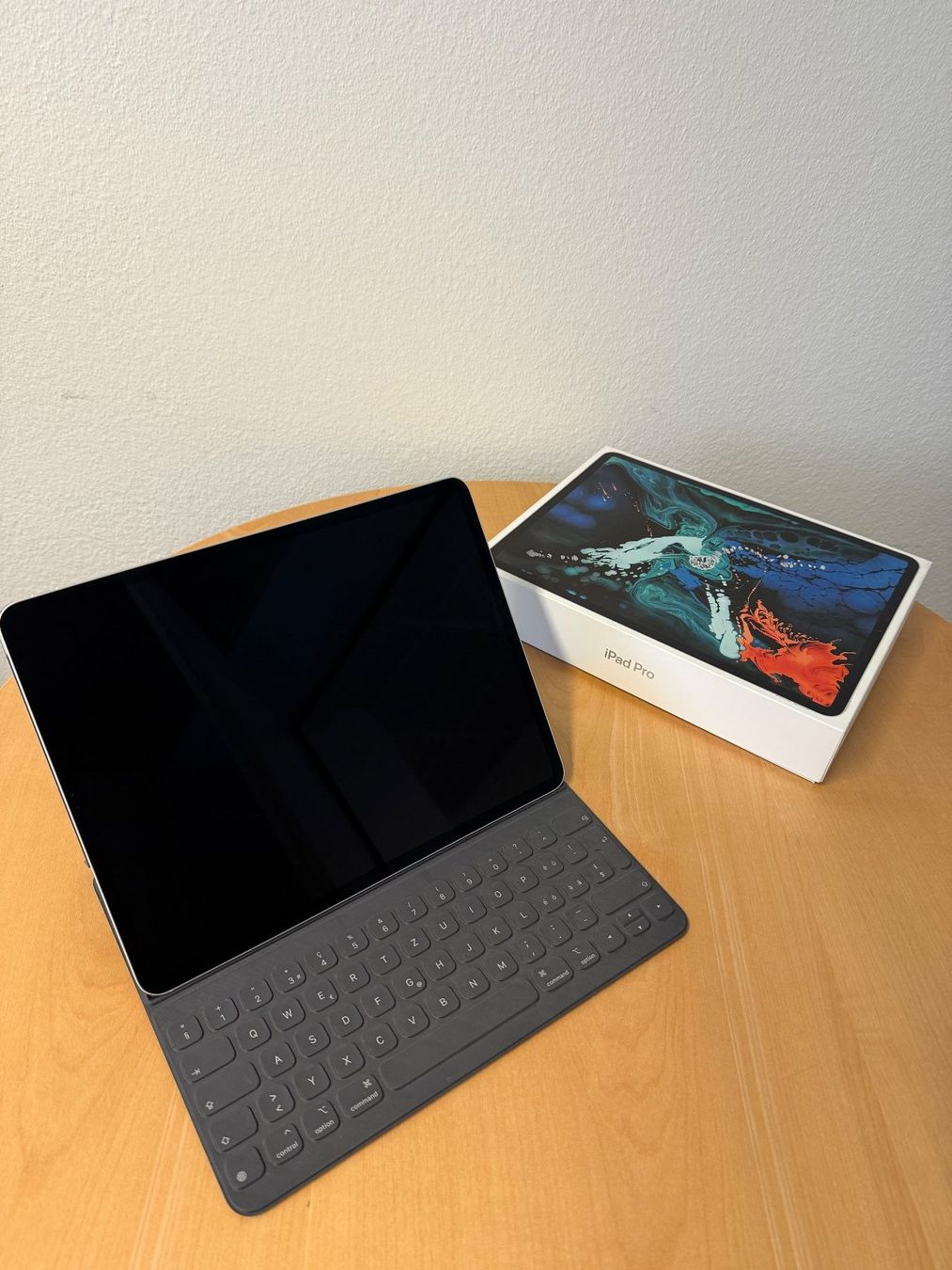 Apple Tablet PC: APPLE iPad Pro - 256 GB - Wi-Fi + Cellular - Modell: A1895 – Neu (gemäss Beschreibung) aus Zürich von ch3906