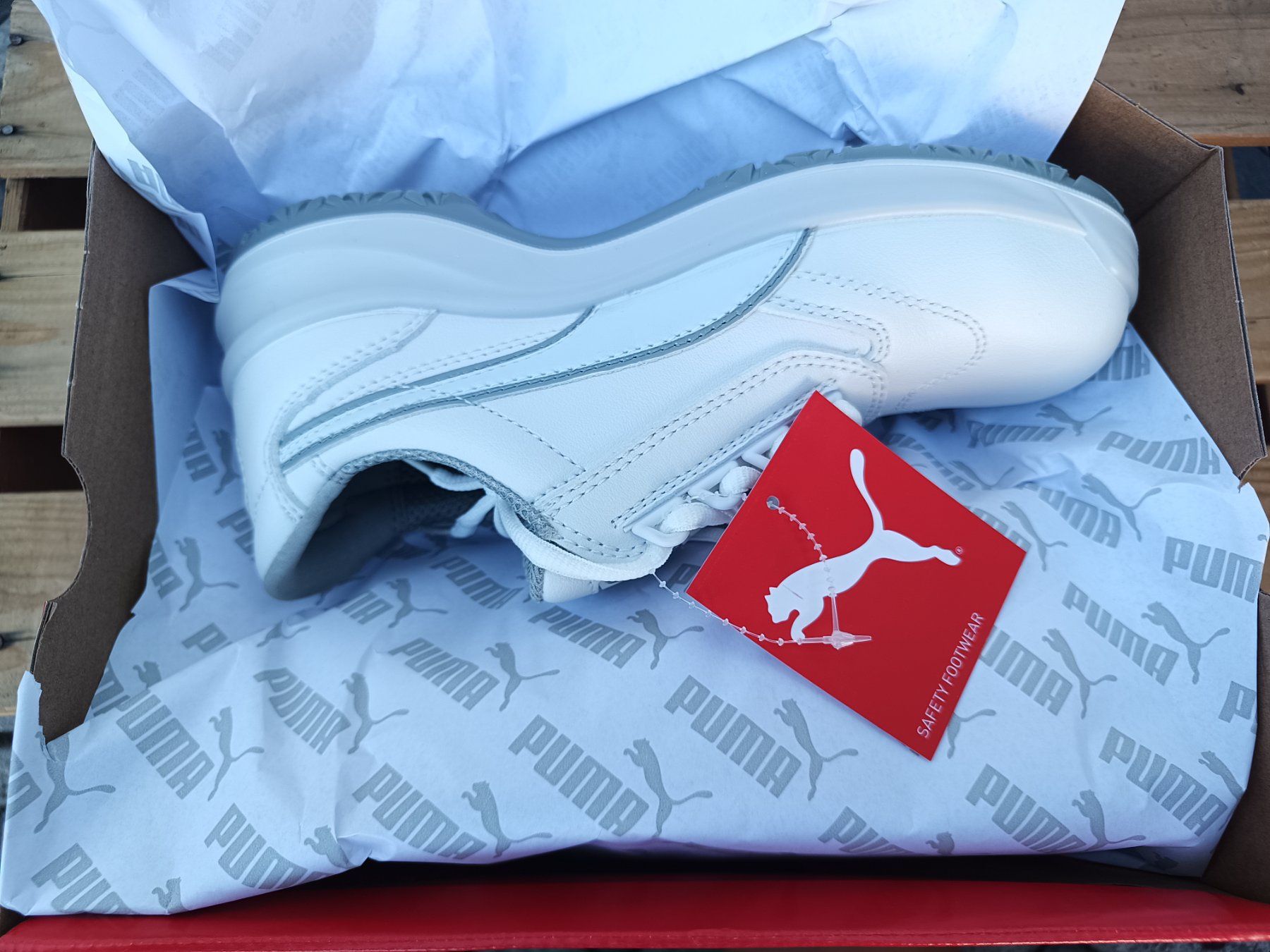 Puma Herrenschuhe: Puma Sicherheitsschuhe S2 SRC 39 – Neu und originalverpackt aus Oberegg von 19franzi94 7