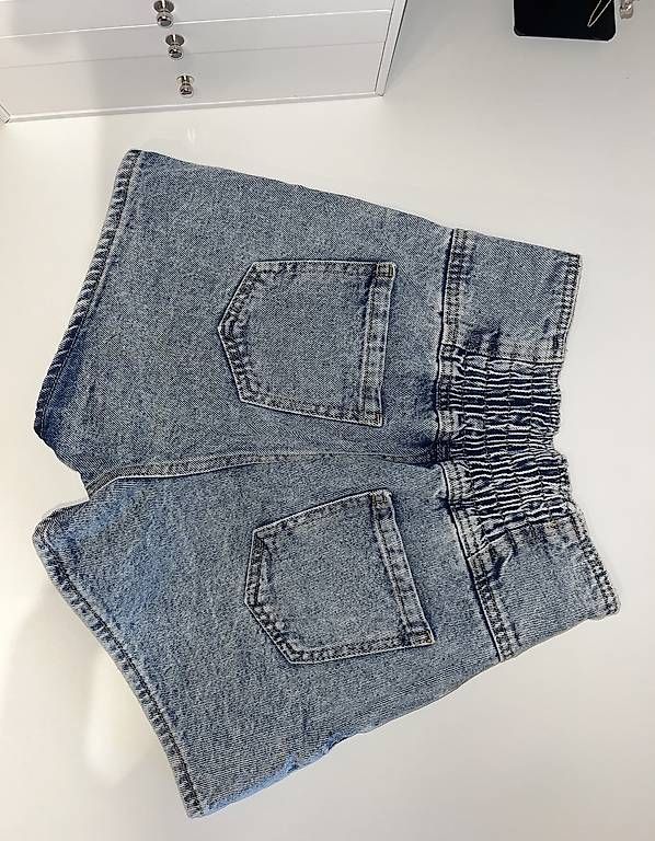 Tally Weijl Jeans: Highwaste Hotpants – Neuf (Voir description) à Obersaxen par TaCaSales 1