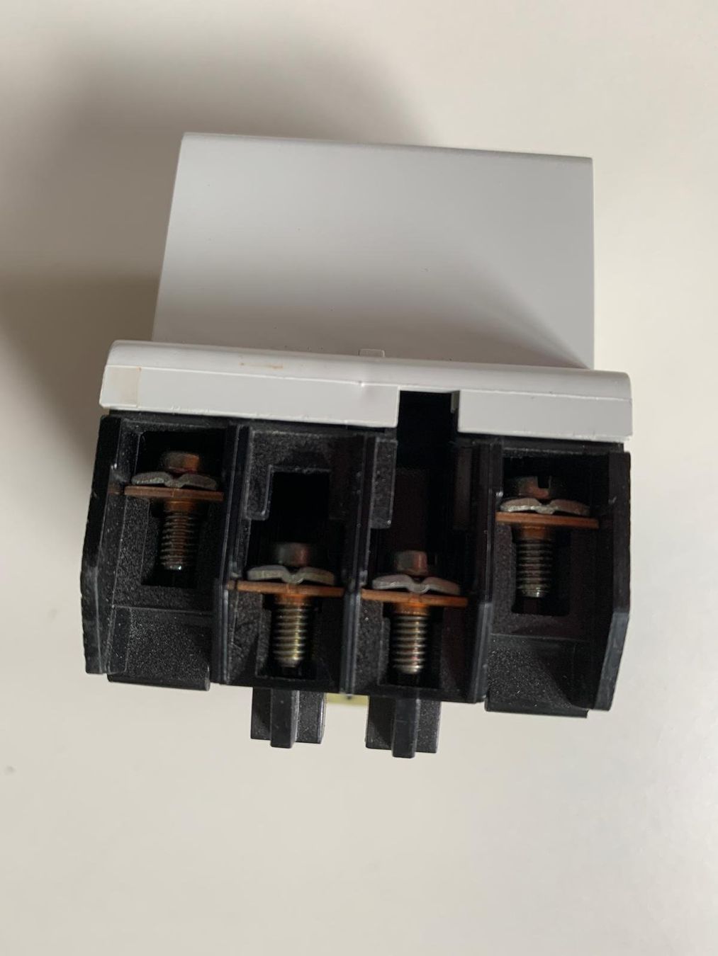 Schalter: Stotz BBC B1029-22-00 AC1: 24A – Gebraucht aus Münchenstein von Licontrol 7