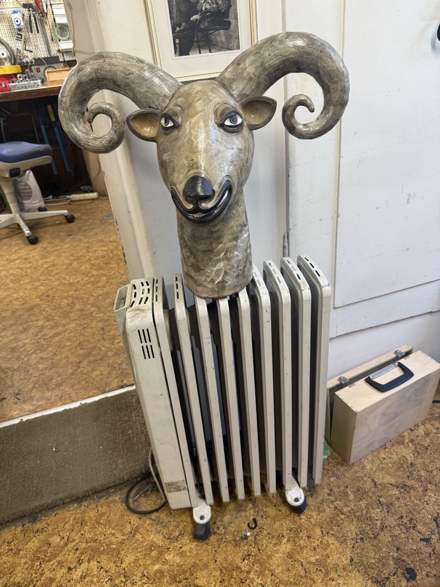 Statuette: Hirsch Kopf aus Ton – Usato da Burgdorf venduto da kla_r5tf