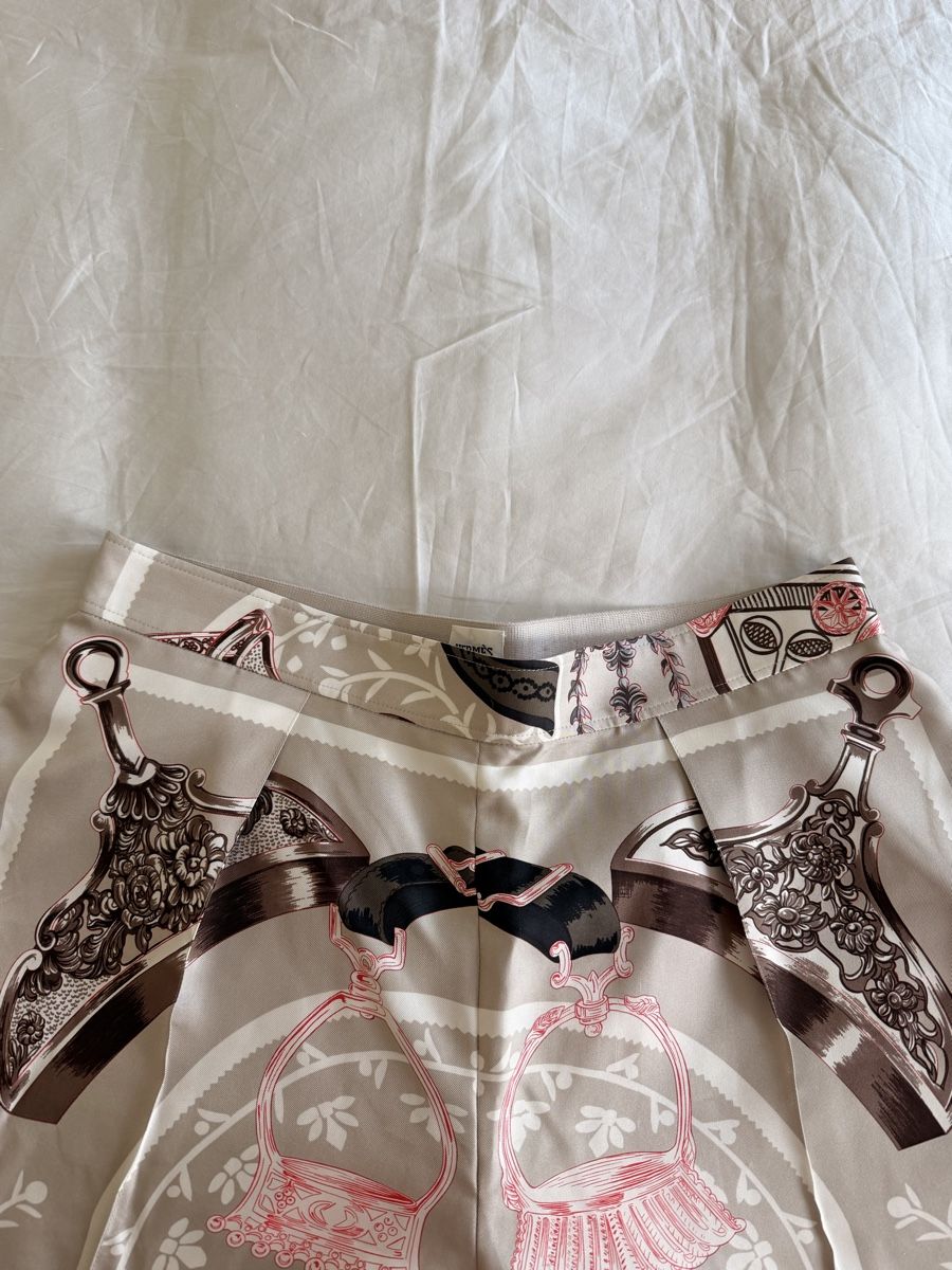 Hermès Hosen: Hermès Silk Pants - Size 40 - Iconic Print – Gebraucht aus Stallikon von RTagel 2