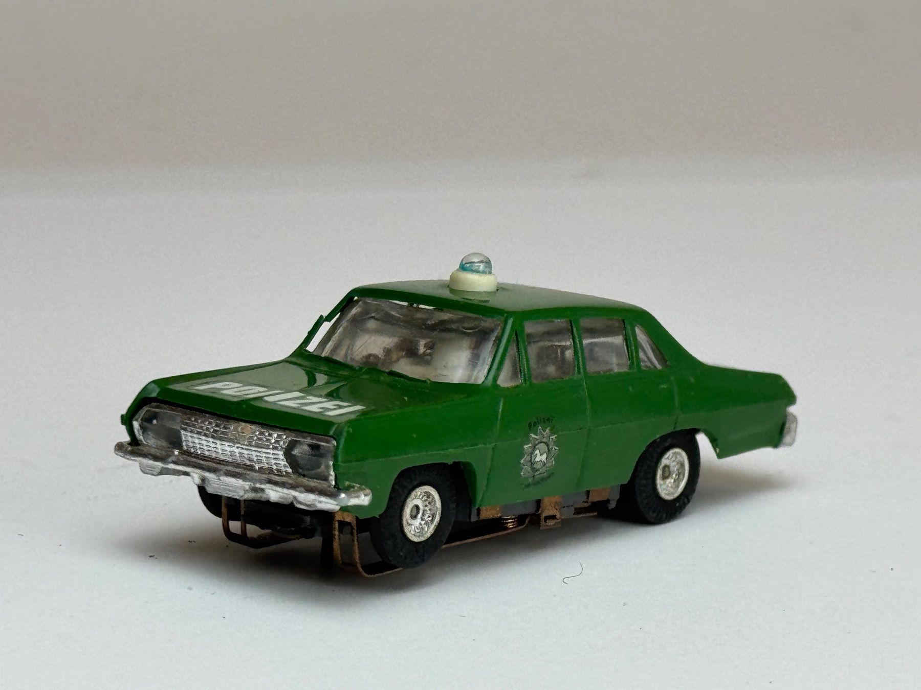 Faller Piste: GB5-  Faller AMS Opel Diplomat Polizei – Usato da Elm venduto da Wikmtz