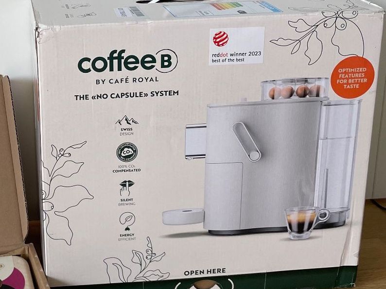Coffee B Machines à café & Machines à expresso: NEU CoffeeB Kapselmaschine – Neuf avec emballage d'origine à Zürich par KC123