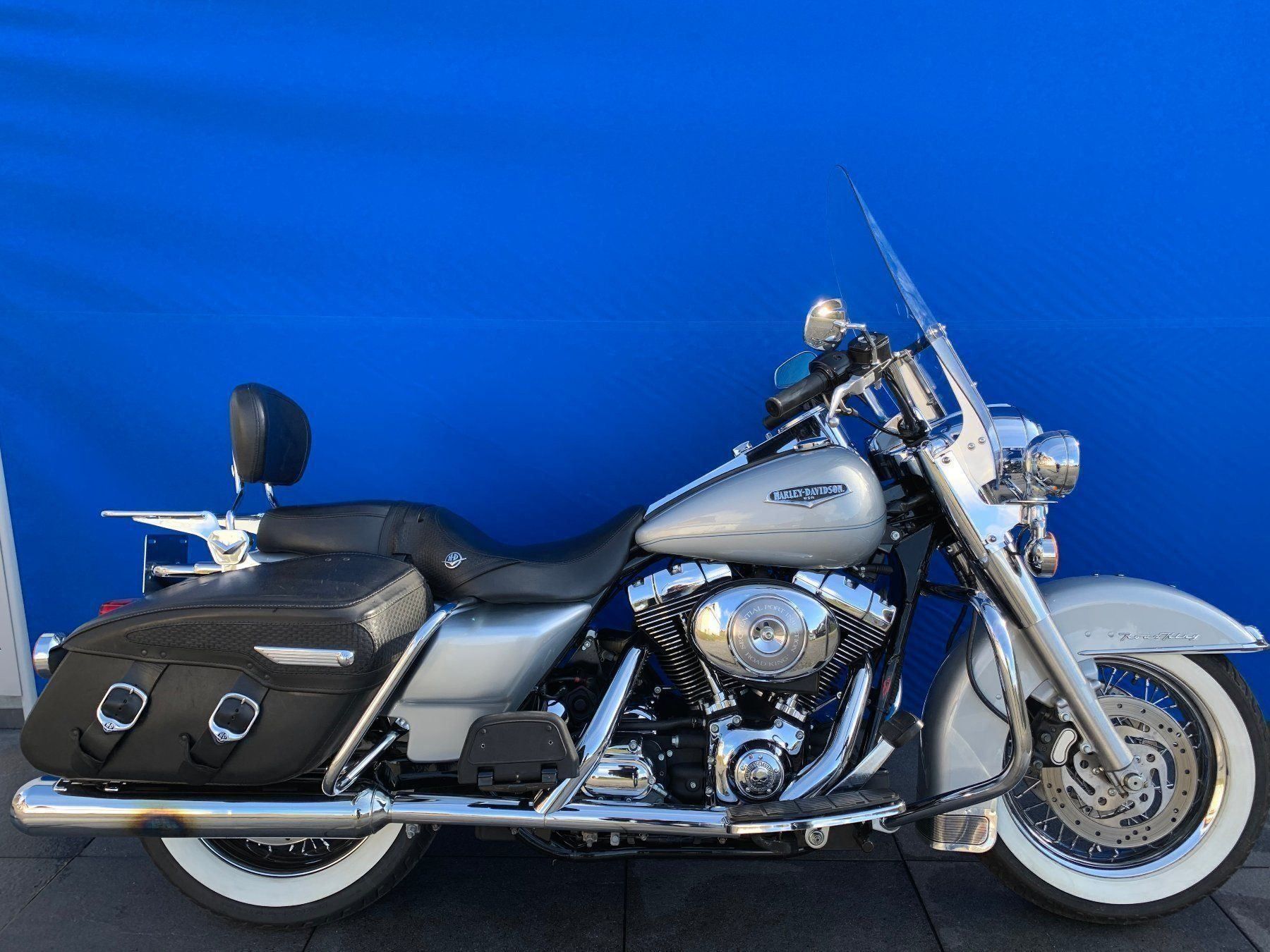 Harley-Davidson Chopper: HARLEY DAVIDSON TOURING ROAD KING, FLHRCI – Usato da Rovio venduto da schluppe-jupp