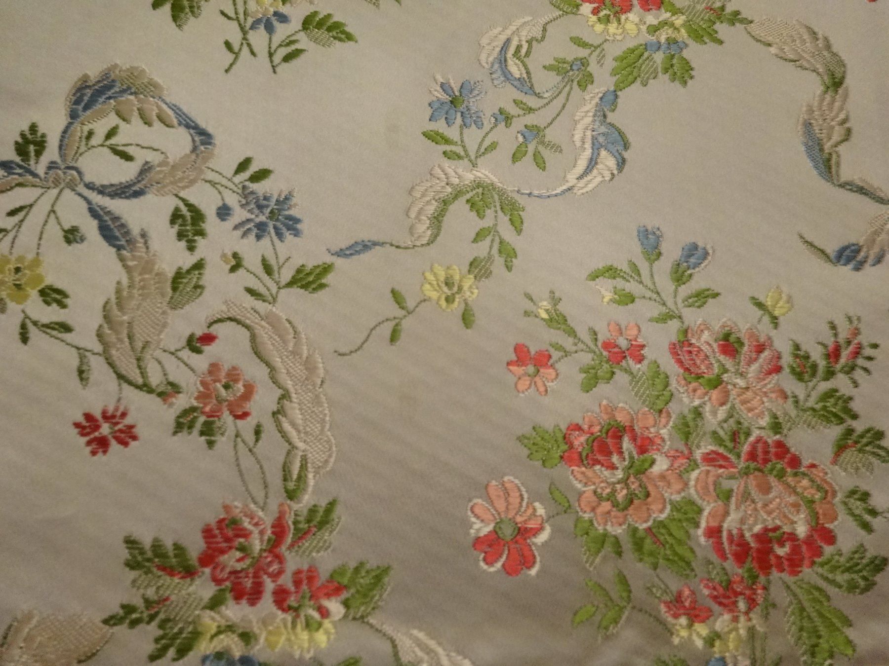 Tutte le decorazioni: 2 napperons - fleurs brodées – Nuovo e nell'imballaggio originale da Biel/Bienne venduto da milamila02 1
