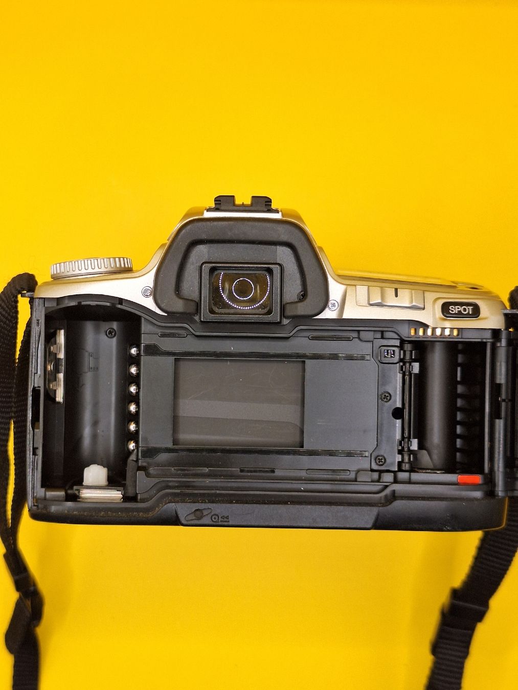 Minolta Fotocamera: Minolta Dynax 404-si – Usato da Tann venduto da TobyPeterson 3