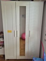 Kleiderschrank mit Spigel