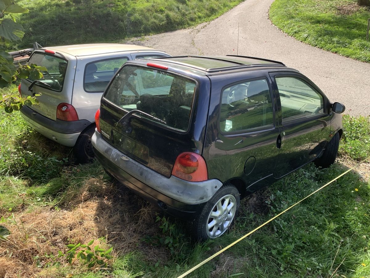 Renault Autos: 2 mal Renault Twingo für Export oder Teile – D'occasion à Oeschenbach par Opel_Freaks 3