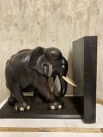 Buchstütze Elefant Holz handgeschnitzt guter Zustand