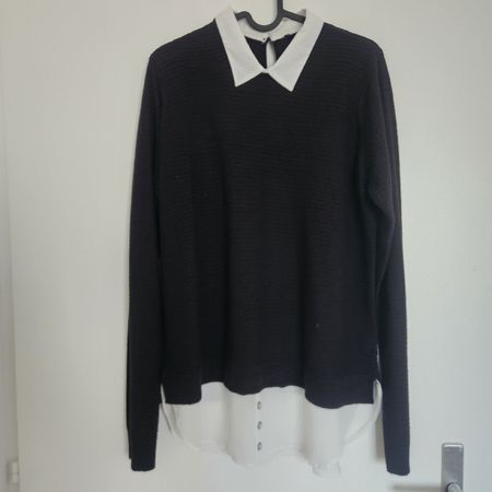 Pullover mit Kragen