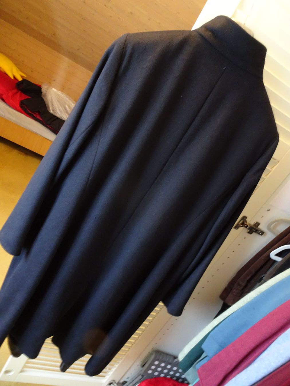 Cappotti: Mantel Damen Selection, dunkelblau, edel,elegant neu – Nuovo (secondo la descrizione) da Grüt (Gossau ZH) venduto da spitzig 2