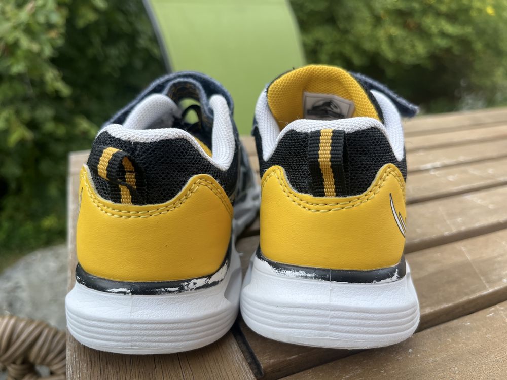 Jurassic World Kinderschuhe 26 mit Lichtfunktion! (Gebraucht