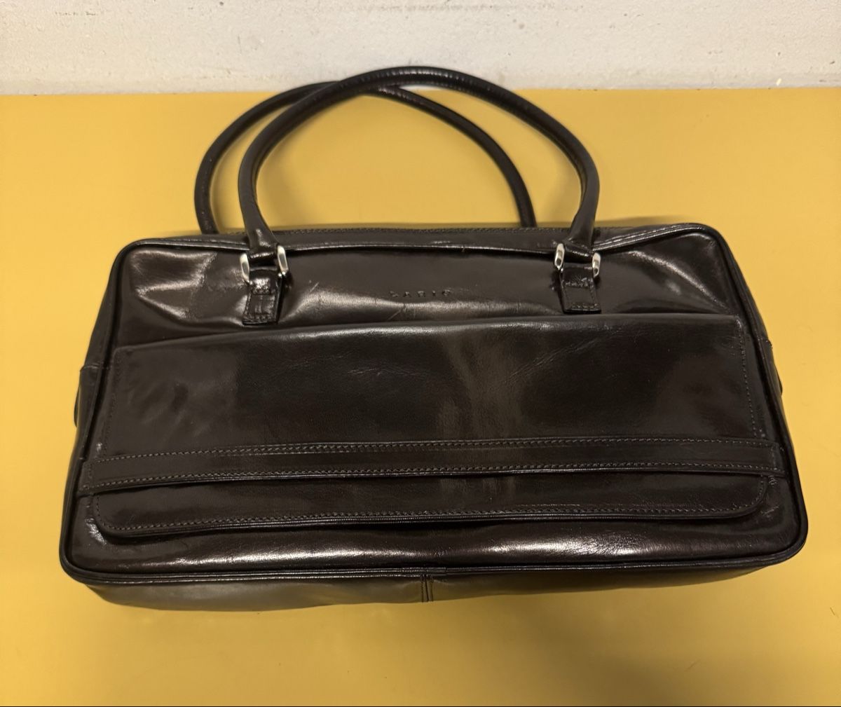Sacs femmes: Handtasche Lario Leder  – D'occasion à Schlieren par Freundlich02