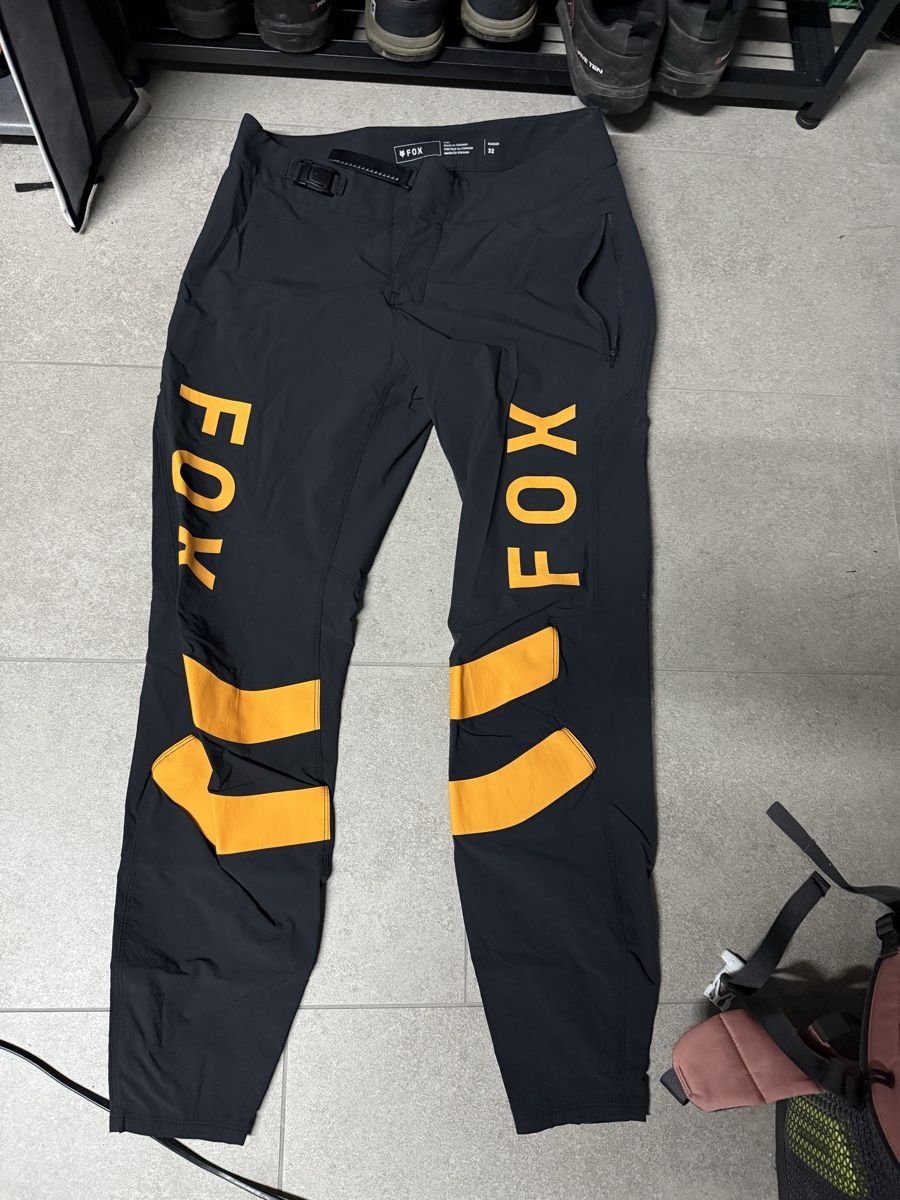 Fox Pantaloni: Fox ranger kairos mtb pants 32 – Usato da Giubiasco venduto da Darkemperor