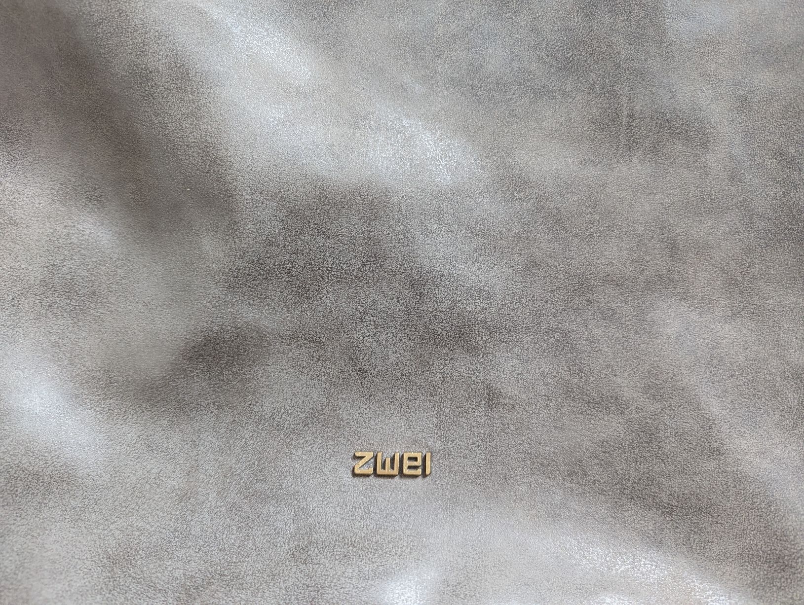 Zwei Taschen für Damen: Superbe sac zwei – Gebraucht aus Montreux von dem_gyt9 1