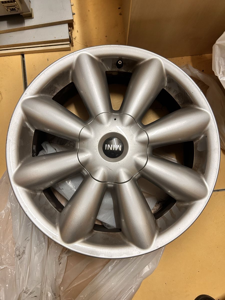 Mini Cerchioni: Genuine Mini Cooper Wheel, 7 1/2Jx18EH2+ – Usato da Schlieren venduto da panos94
