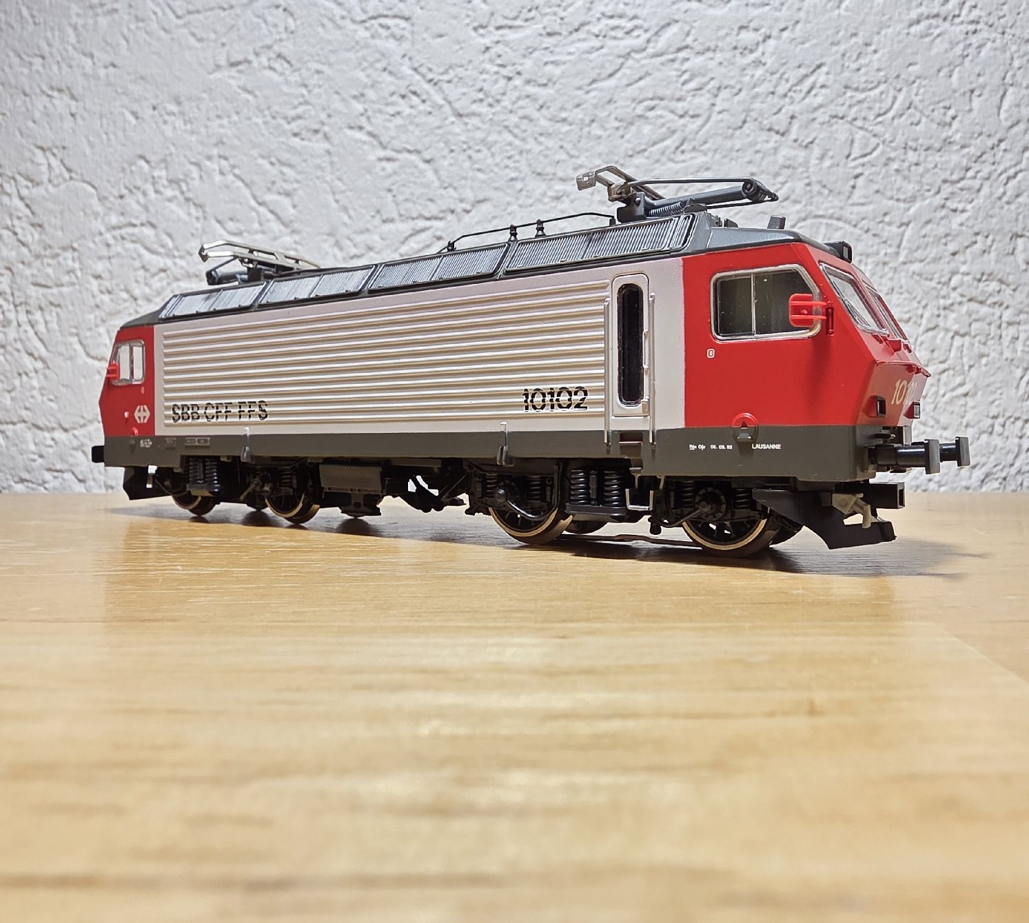 Roco Modellini di ferrovie: Roco Re 4/4 IV 10102 H0 gebraucht, getestet – Usato da Männedorf venduto da Modell-Spezialisten 1