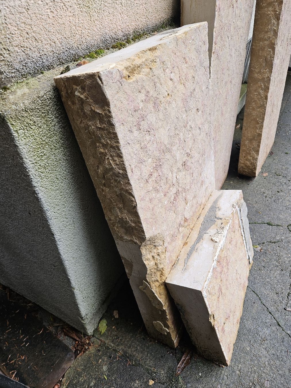 Rivestimenti per pavimenti: Blocs calcaire – Usato da Biel/Bienne venduto da echinops 9