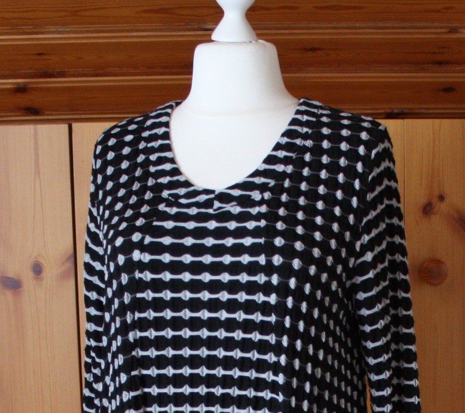 Vestiti: Kleid Minikleid schwarz - grau Gr. XXL – Usato da Flüelen venduto da Diversicum-Curvy 1