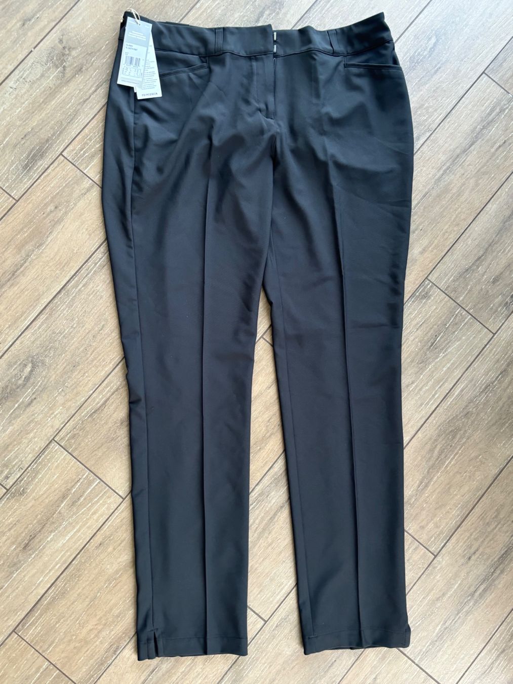 Adidas Pantaloni: 44_adidas golf_NEU_LP 90 sfr – Nuovo e nell'imballaggio originale da Versegeres venduto da kista