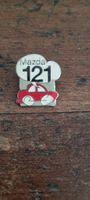 Ansteckpin Mazda 121