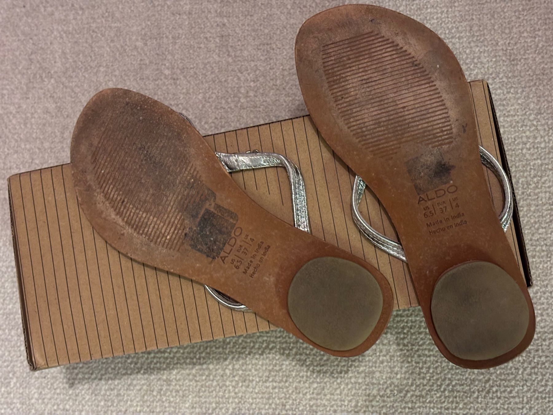 Aldo Damenschuhe: Sandalen mit Steinenbesatz Aldo 37 – Gebraucht aus Zürich von jas_5mwh 3