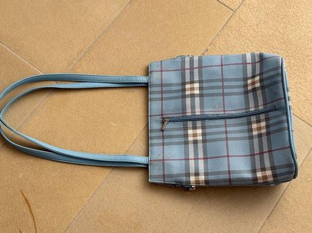 Tasche/ Kunstleder/ mit Innenfutter/Magnetverschluss
