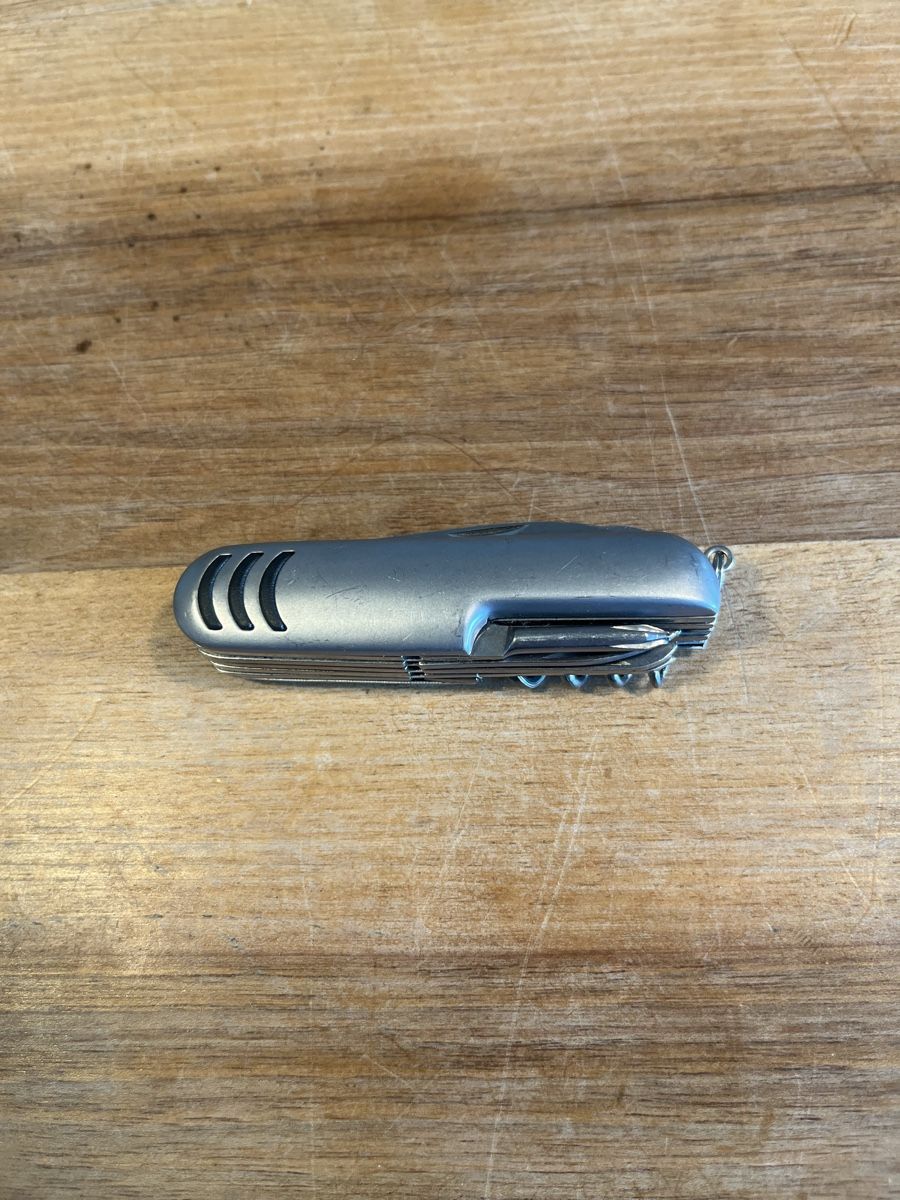 Couteaux de poche: Taschenmesser – D'occasion à Würenlos par jam_mv8g 9