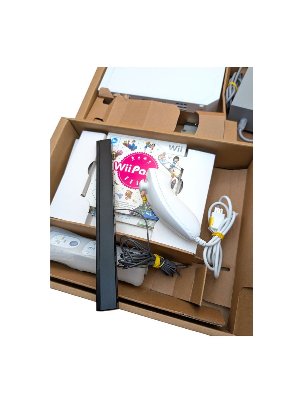 Nintendo Konsolen: Nintendo Wii Konsole in OVP – Gebraucht aus Domat/Ems von IsseldorsShop 4